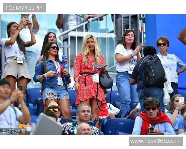 瑞士与法国对决太太团红衣风采展现精彩瞬间
