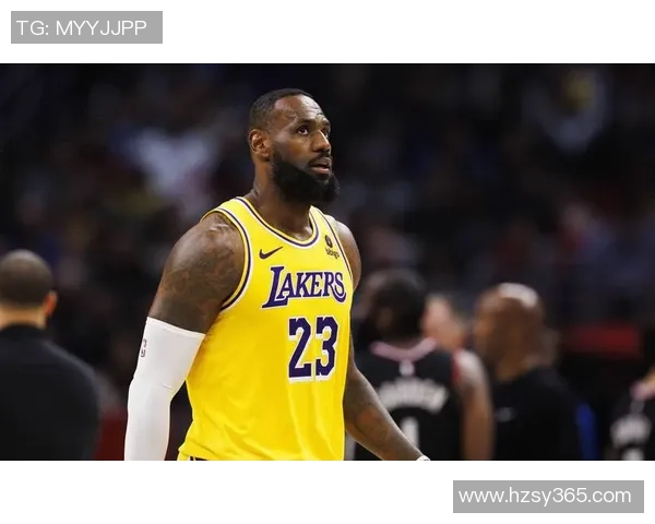 詹姆斯：篮球场上的传奇之路与未来的无限可能